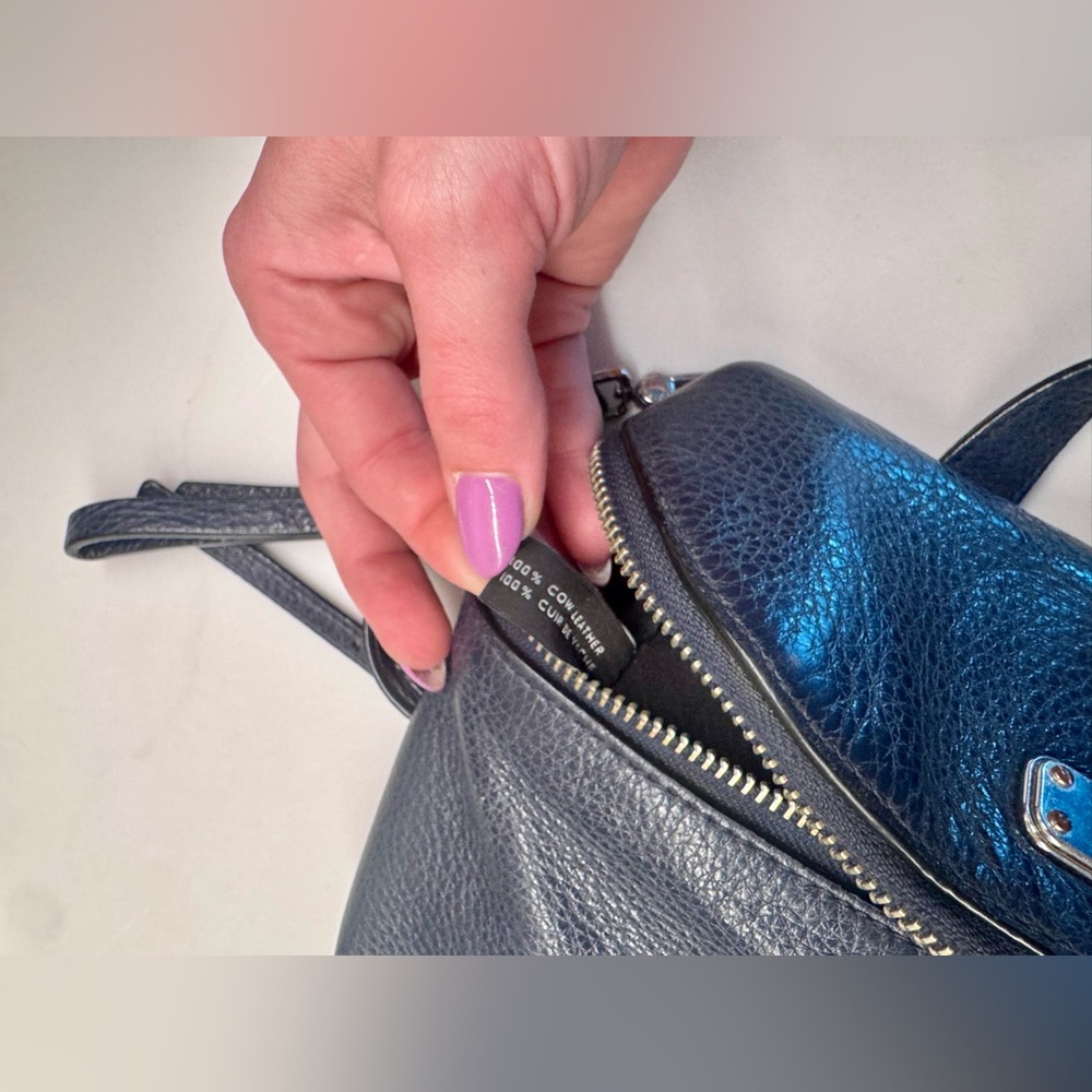 Marc by Marc Jacobs Classic Q Natasha Crossbody Navy Leather Bag - Picture 5 of 7